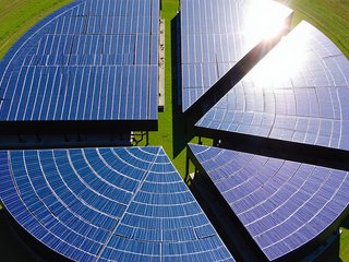 Solar Farm preset example